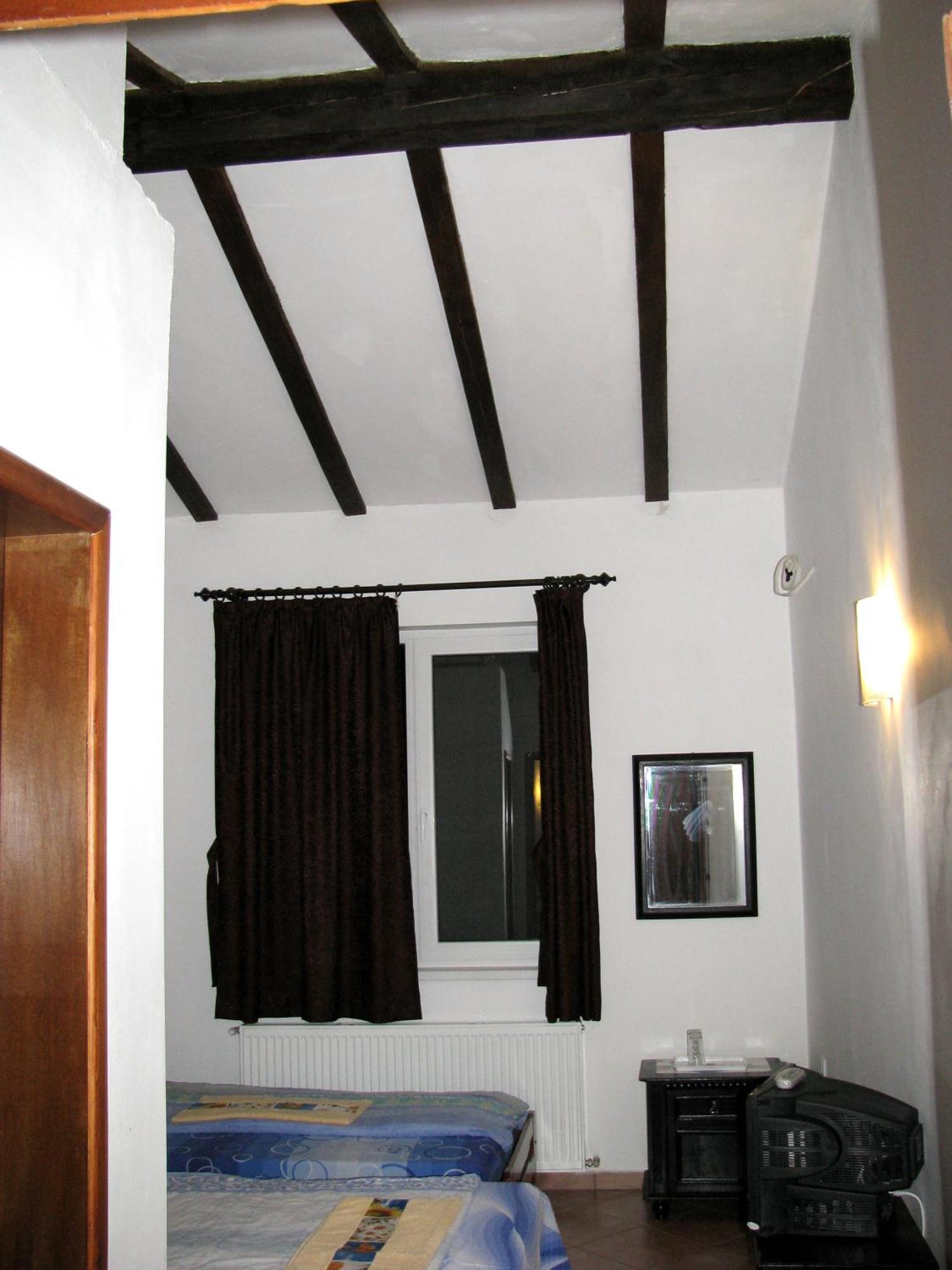 Guest House Familia Samovodene Exteriör bild
